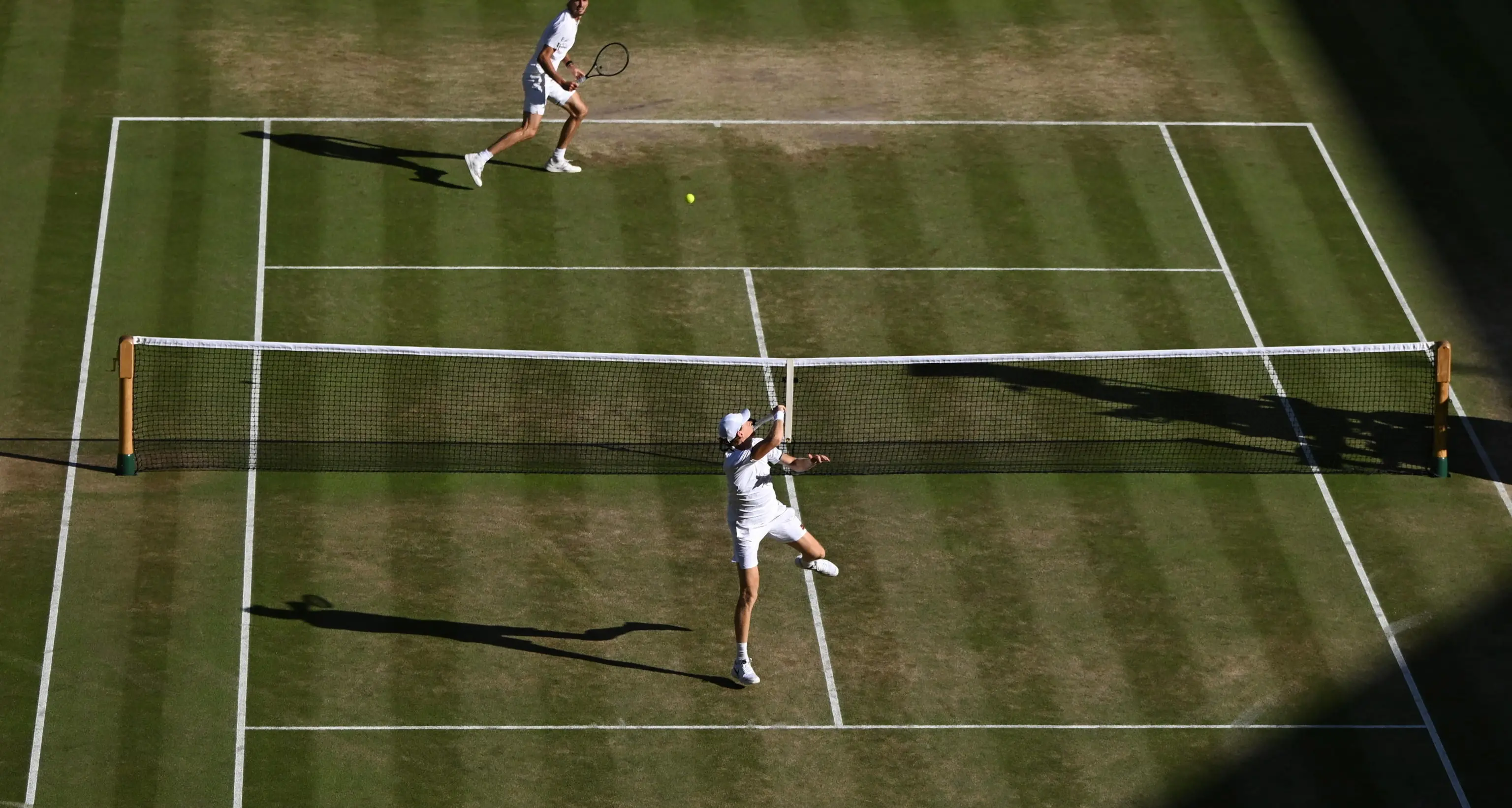 Sinner avanti 2-1 con Zverev: break decisivo nel terzo set