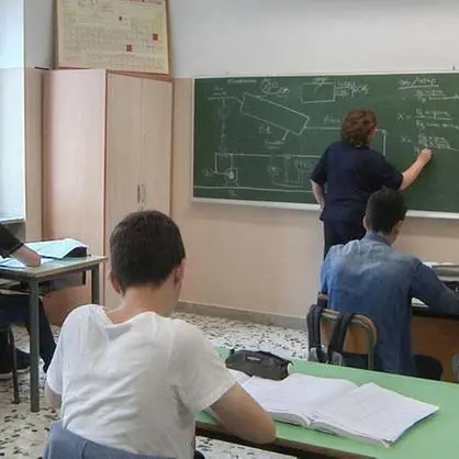 La protesta dei docenti: «In pensione senza un riconoscimento»