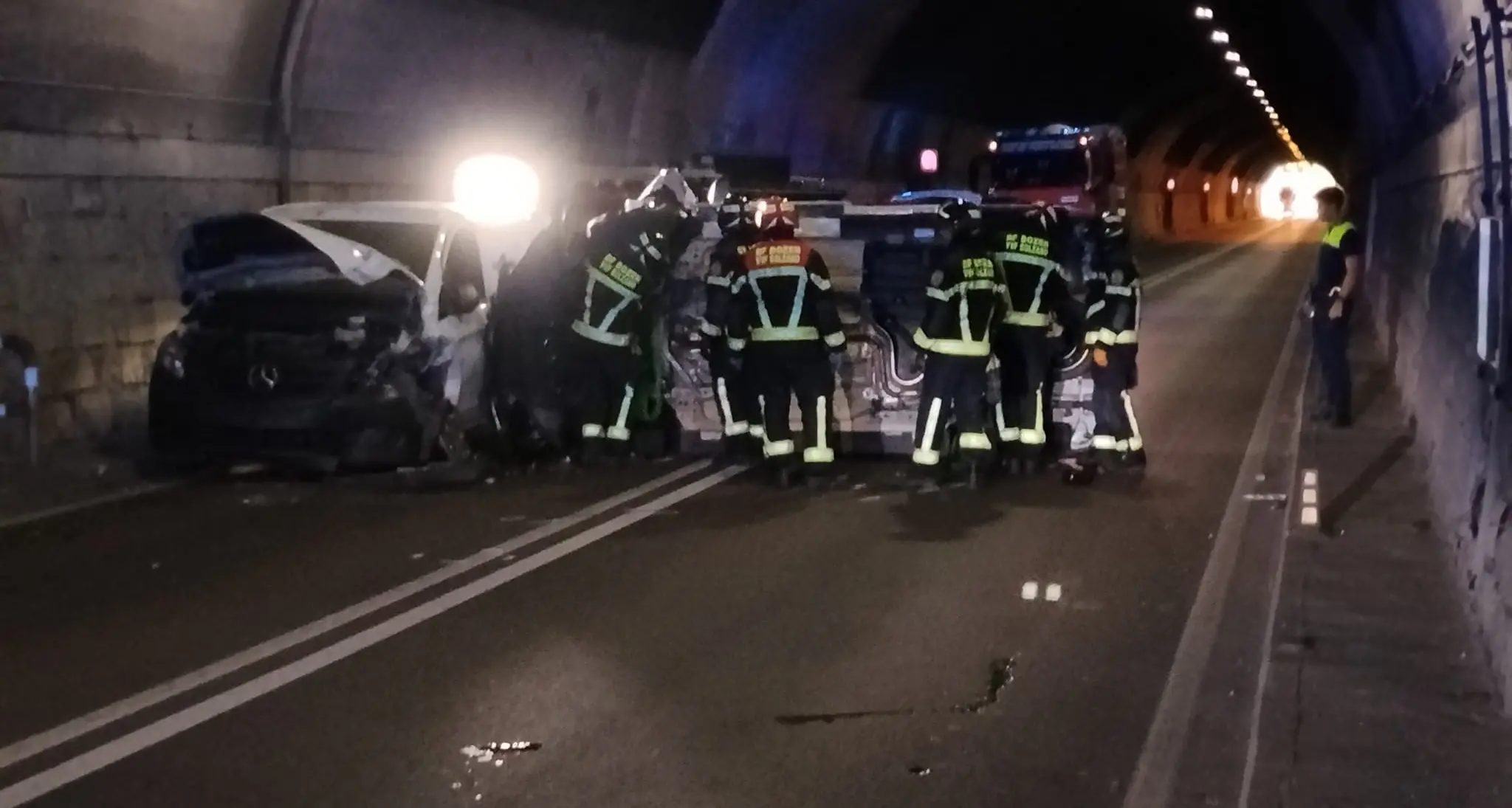 Incidente nella galleria del Virgolo, due feriti