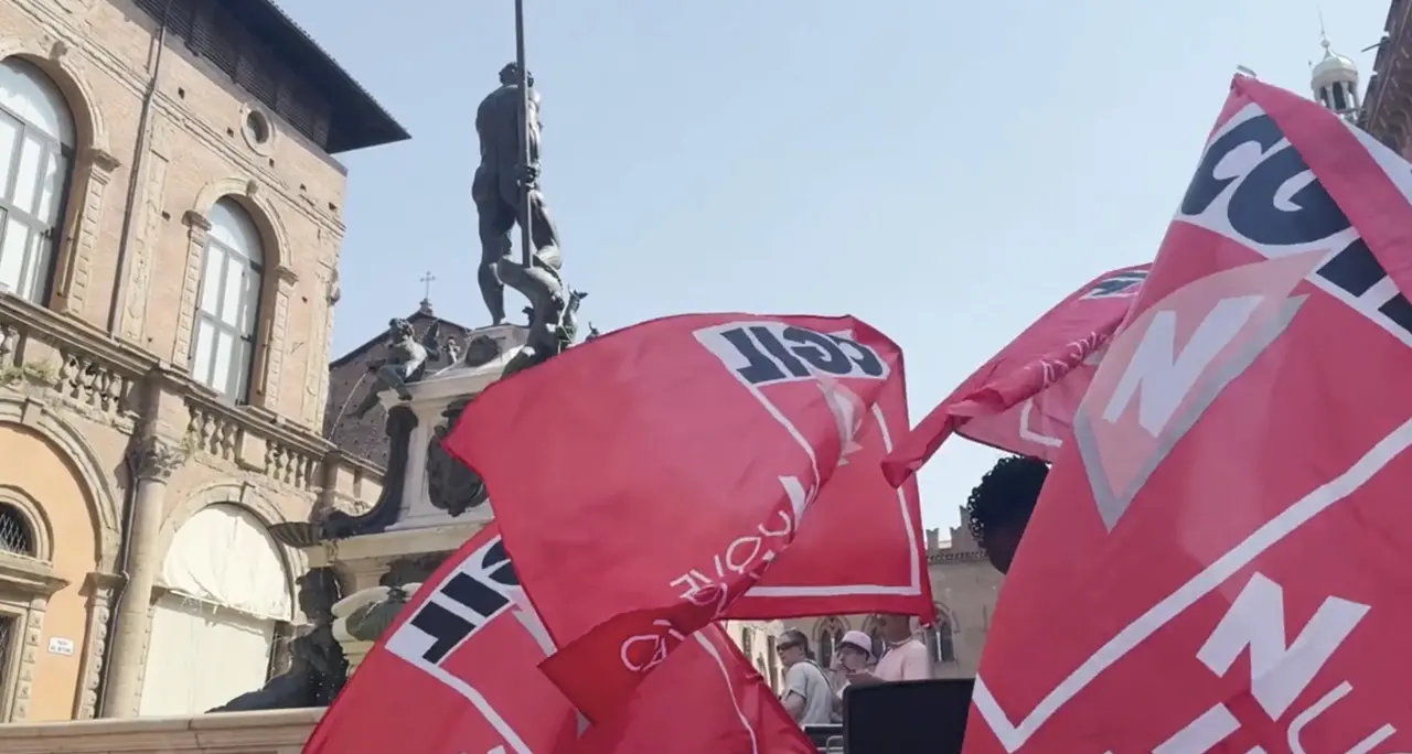 Protesta dei rider a Bologna: le parole dei partecipanti