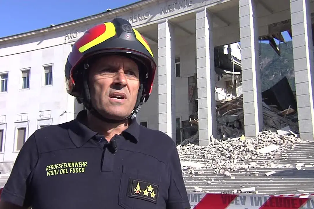 Crolla parte del Tribunale di Bolzano, sfiorata la tragedia