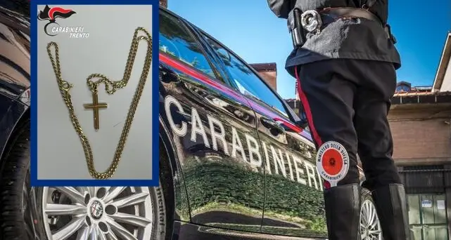 Tre giovani strappano la catenina a un anziano, fermati