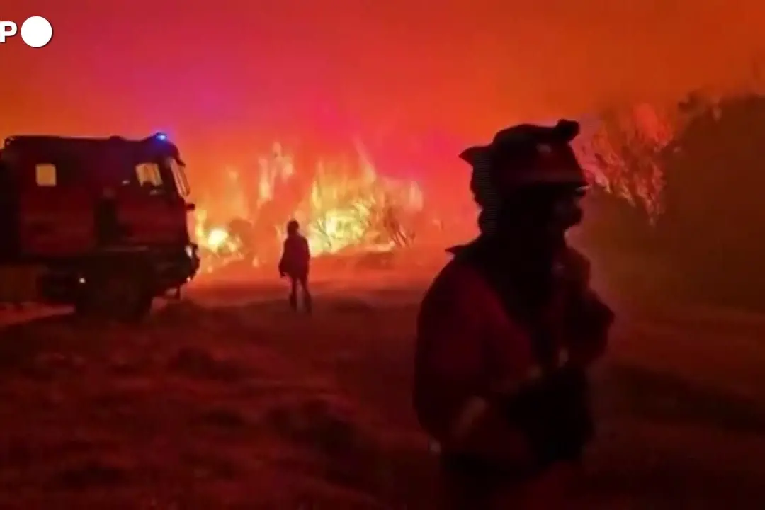 Incendio ad Aragona, mobilitato l'esercito spagnolo, bruciati oltre 12.000 ettari
