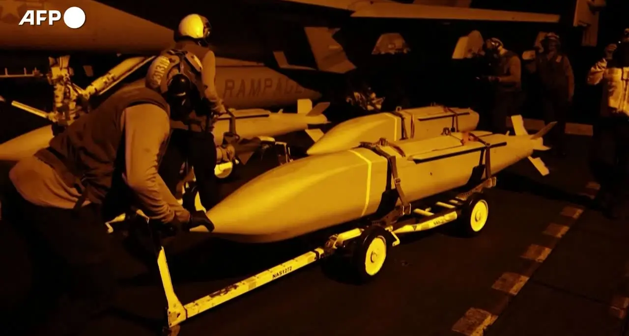 Iran, i video degli attacchi diffusi dall’esercito degli Stati Uniti