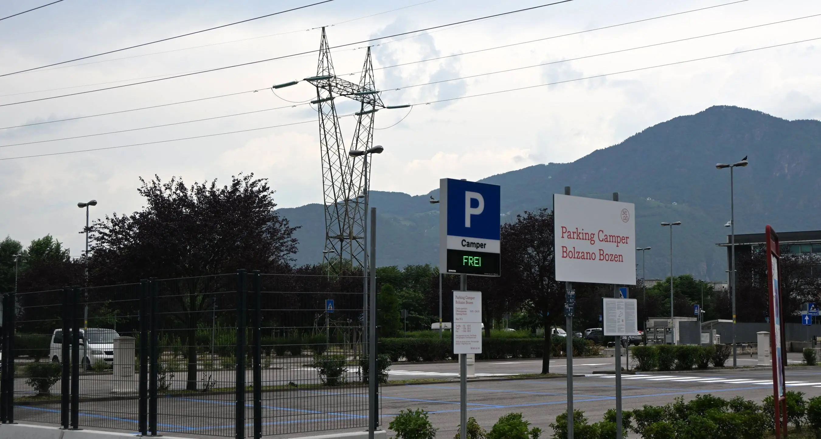 Bolzano, apre la nuova area camper: 19 piazzole e sosta fino a 72 ore