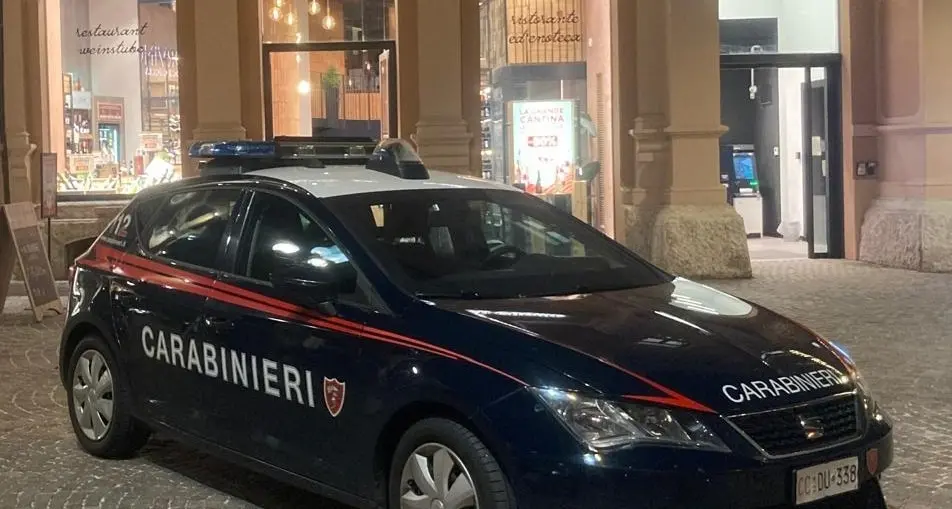 Furto con spaccata a Bolzano, quattro denunciati