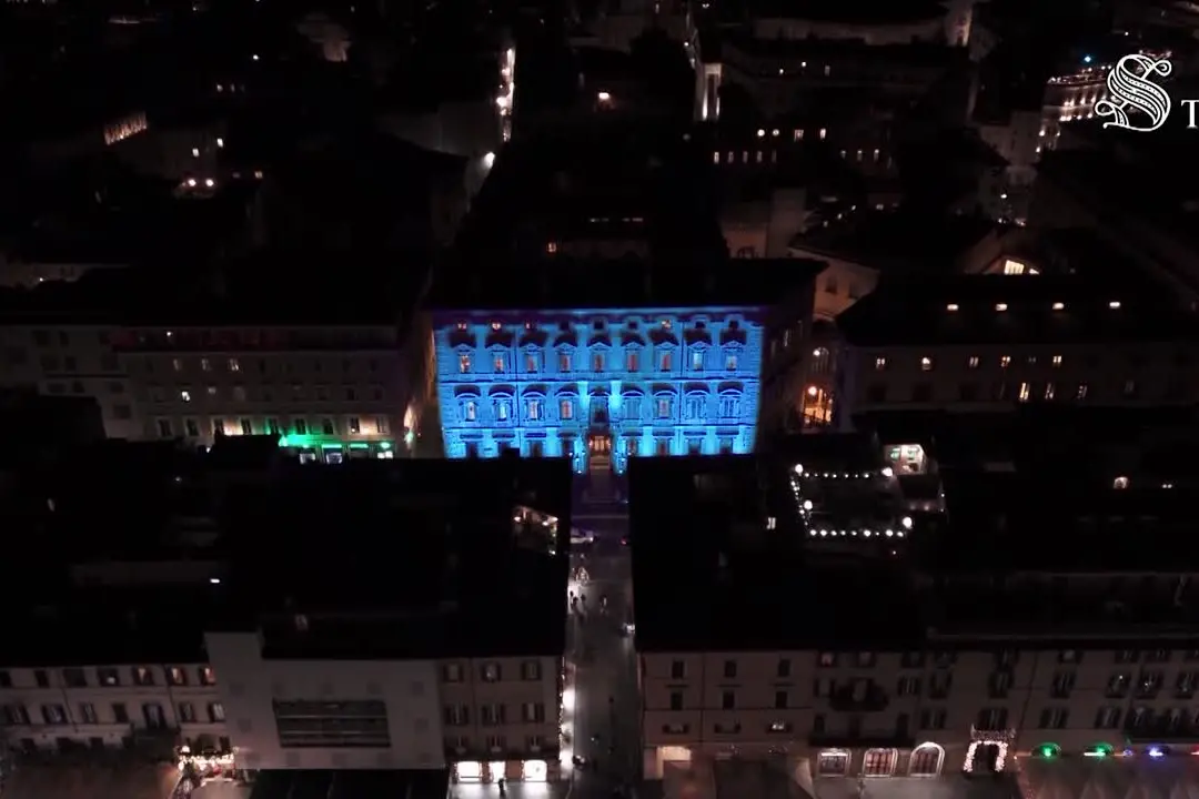 Facciata del Senato illuminata di azzurro per Giornata Nazionale della Neurologia