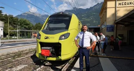 Val Venosta, ecco i nuovi treni: «Una nuova era per la mobilità»