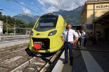 Val Venosta, ecco i nuovi treni: «Una nuova era per la mobilità»