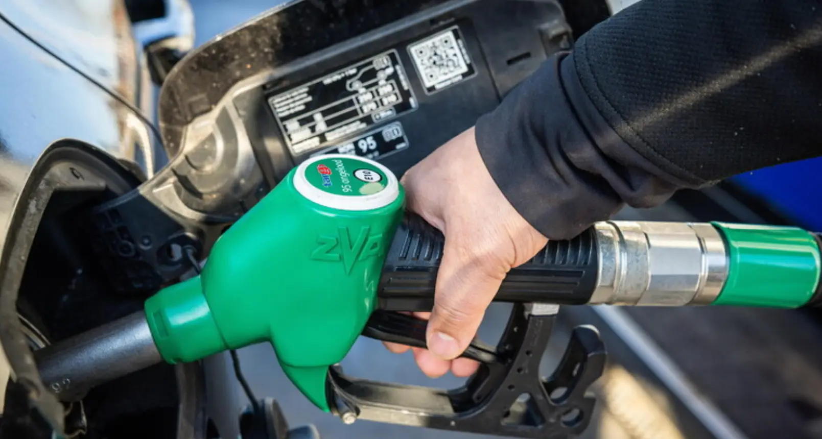 Gasolio, l’Alto Adige sfiora i 2,2 euro al litro: sopra a tutte le regioni italiane