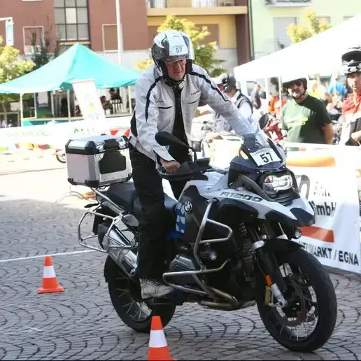 Gli amici del club ricordano Gianluca Casarotto: «Stavi facendo ciò che più ti piaceva, le avventure in moto»