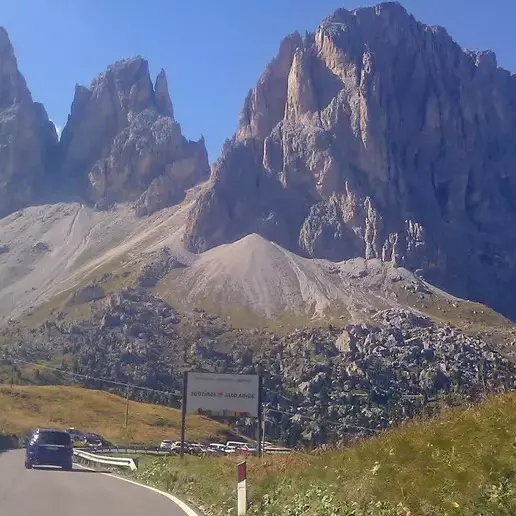 Ztl al Passo Gardena, il Comitato scrive ad Alfreider: «Rischio per turismo ed economia»