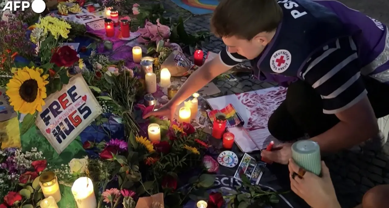 Attentato a Berlino, la città ricorda le vittime