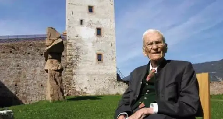 Bolzano dedica una statua a Silvius Magnago, il padre dell'autonomia