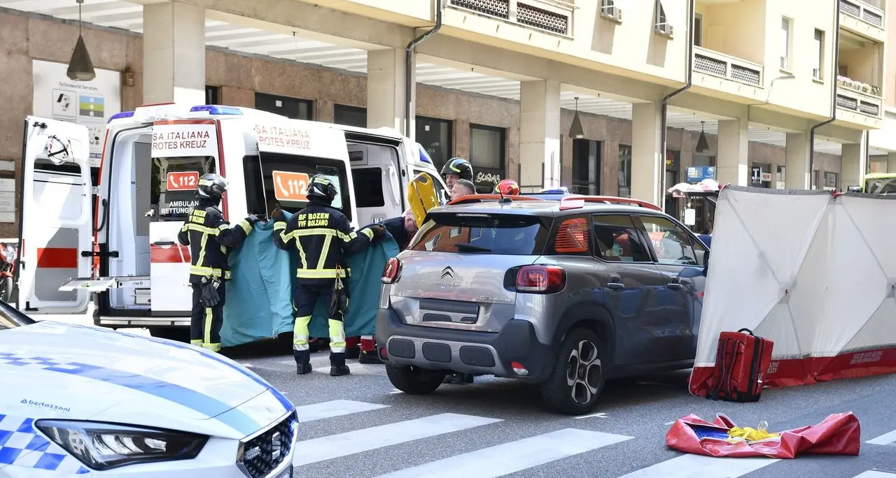È in pericolo di vita la donna investita in corso Libertà