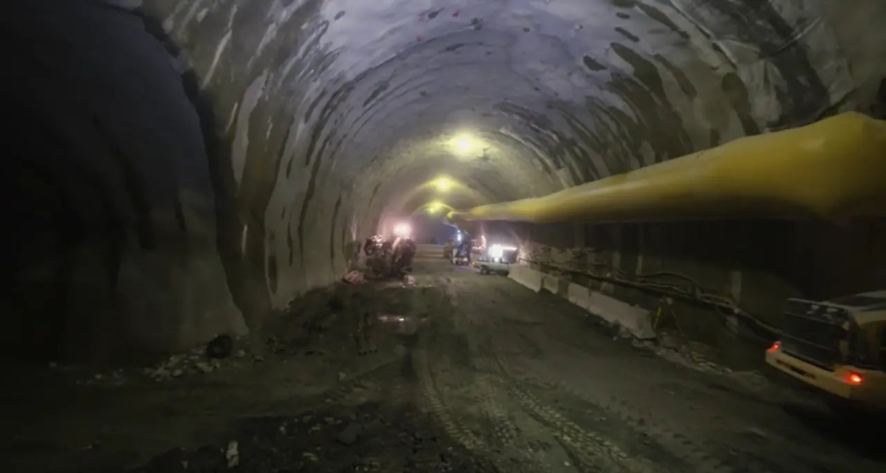 Tunnel del Brennero, abbattuto l’ultimo diaframma