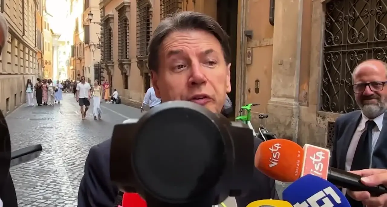 Conte, Grillo aveva detto che Draghi era un grillino, fate voi...
