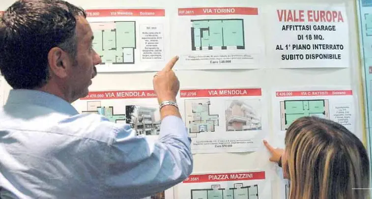 La denuncia: «A Bolzano non ci sono case per noi madri sole»