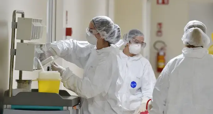 Lo studio Eurac: sulla pandemia nessuna spaccatura ma la fiducia si è incrinata
