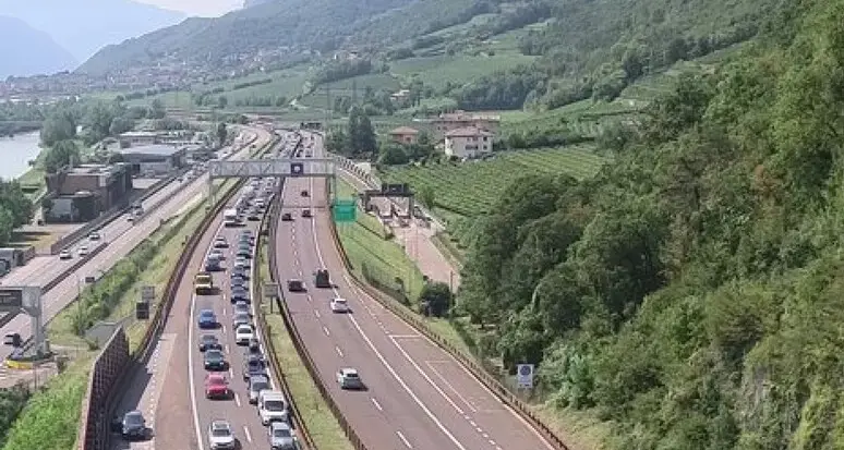 A22 al rallentatore: code e rallentamenti in entrambe le direzioni