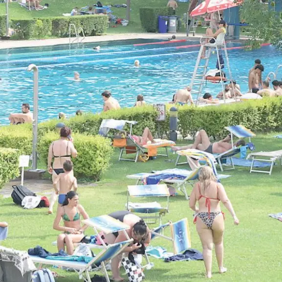 Bolzano, da oggi due vigilantes in serivizio al lido