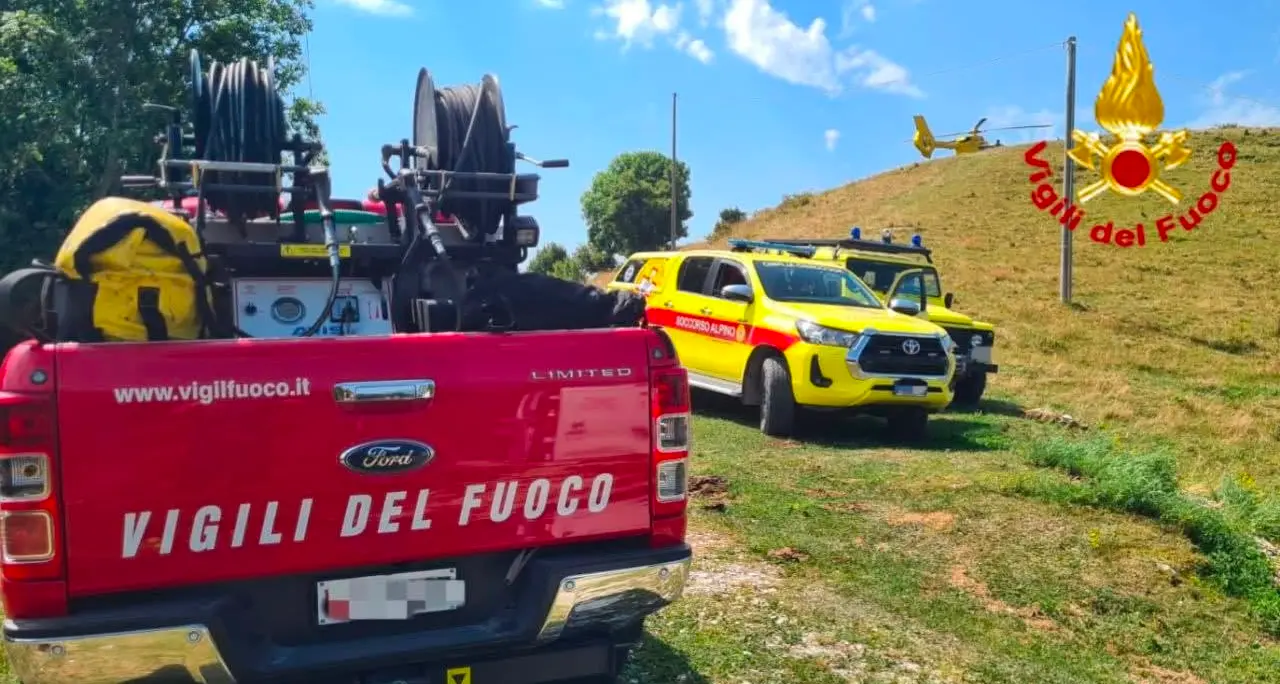 Cade con il cavallo in un dirupo: tragico incidente a Malga Cimo