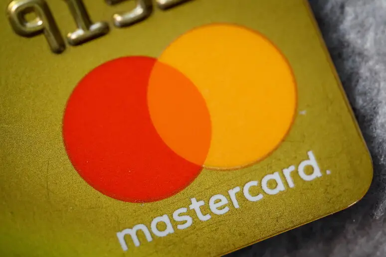 Pagamenti con carta fino a 10 euro, le Casse Raiffeisen confermano il rimborso