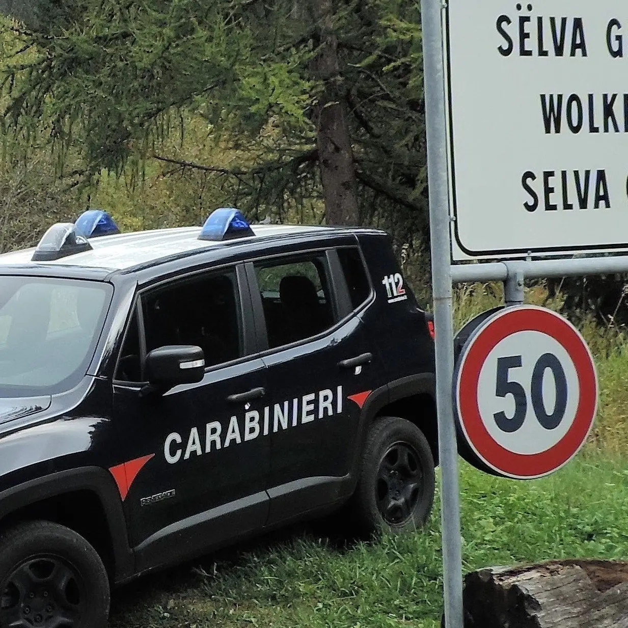 Selva, rubano spumante da 200 euro: tornano e vengono denunciati