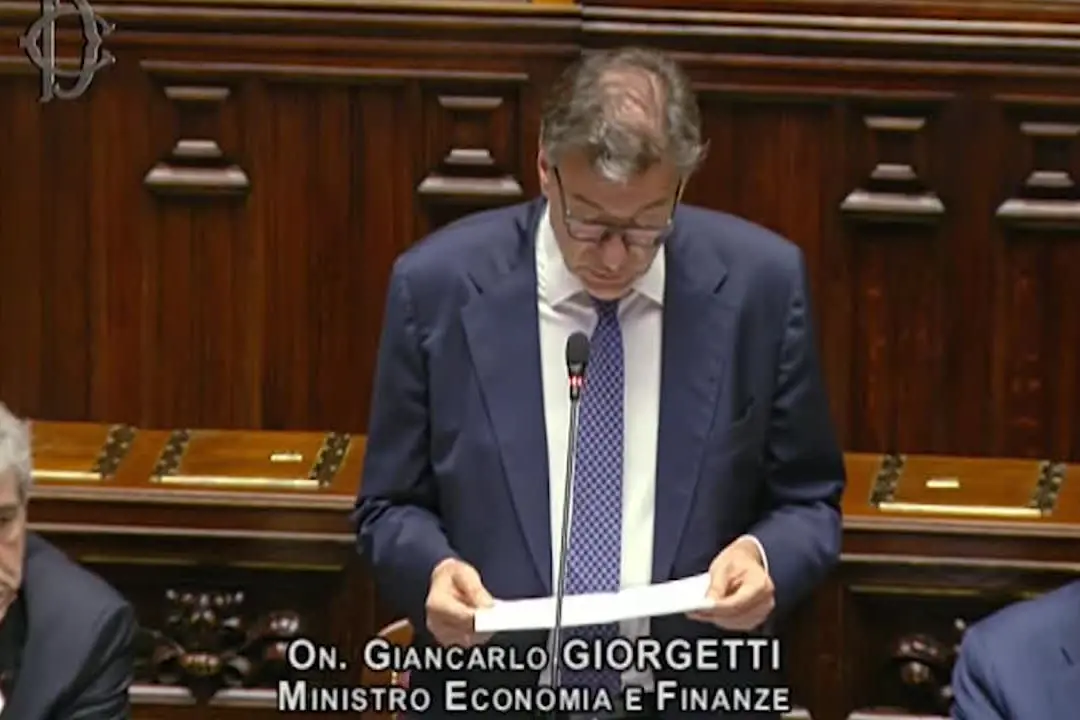 Giorgetti: “Ok dell'Ue alla clausola a ottobre, poi lo scostamento”