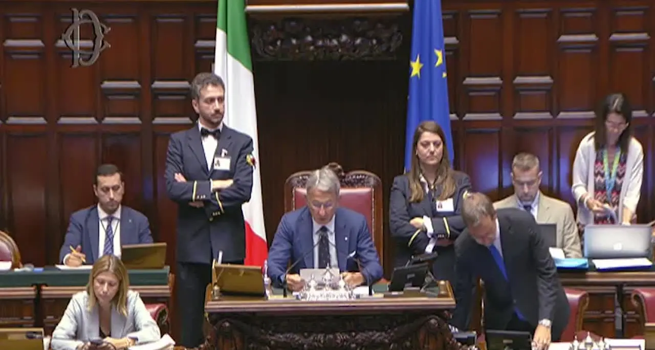 Ok della Camera alla risoluzione di maggioranza sulle comunicazioni di Giorgetti