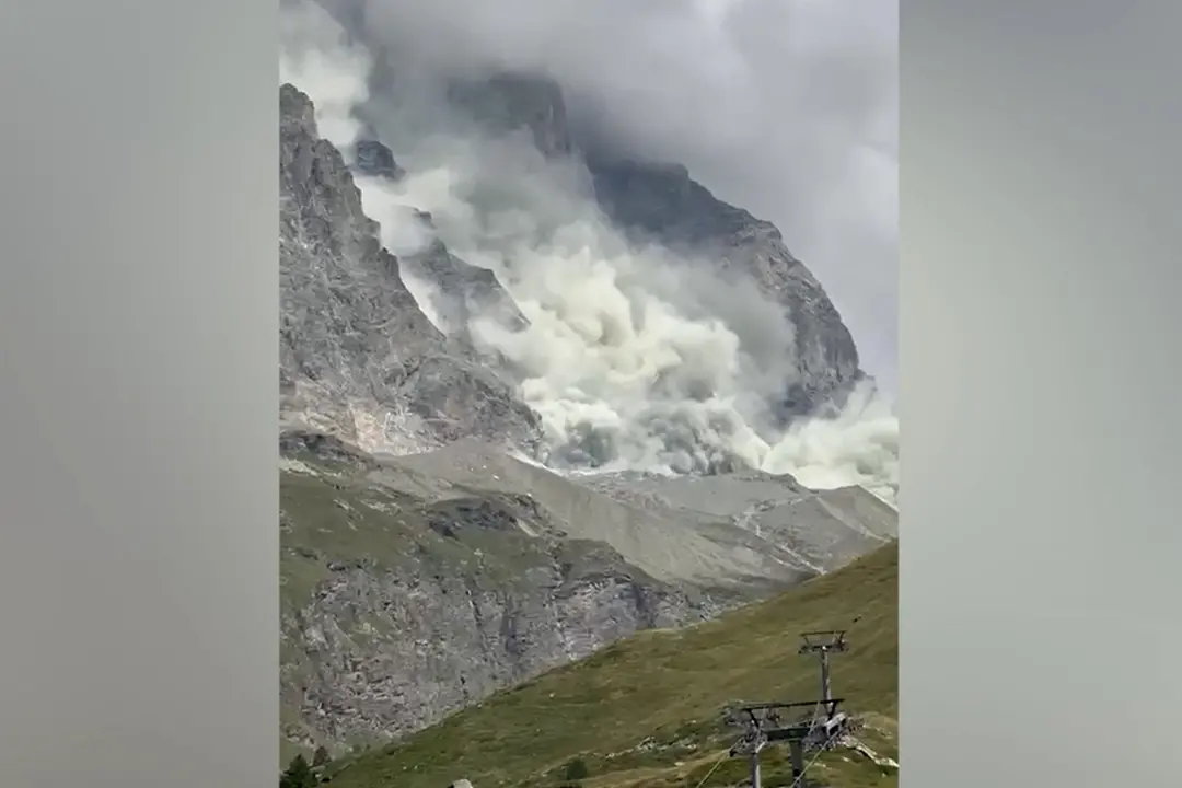 Cervino, frana sulla parete sud: nessuna persona coinvolta
