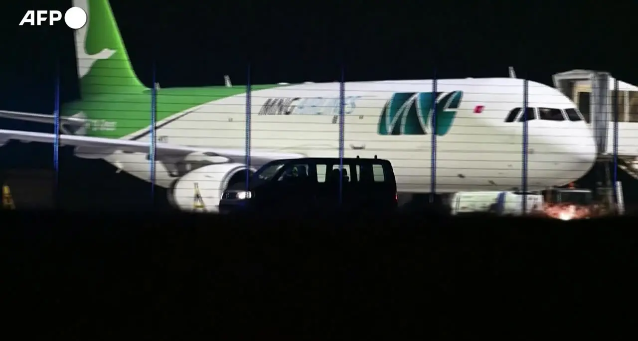 Drone con esplosivo trovato all'aeroporto di Lipsia vicino ad aereo ucraino