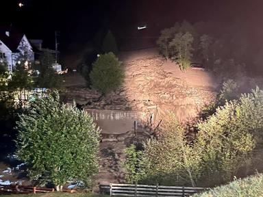 Colata di fango e detriti in Valle Aurina: evacuate 120 persone e strada chiusa – Video