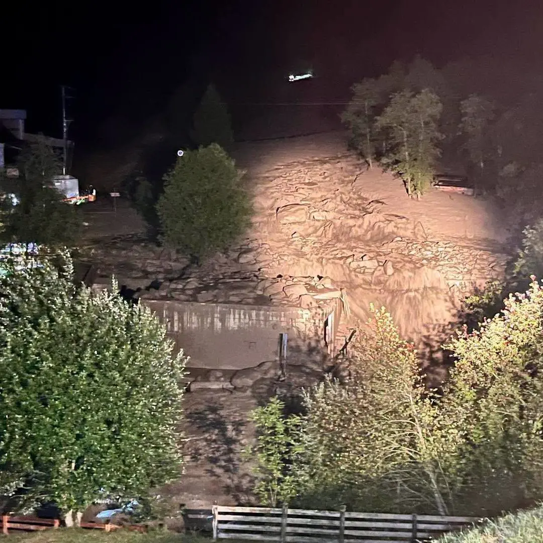 Valle Aurina, smottamento di fango e detriti: chiusa la strada, evacuate 120 persone