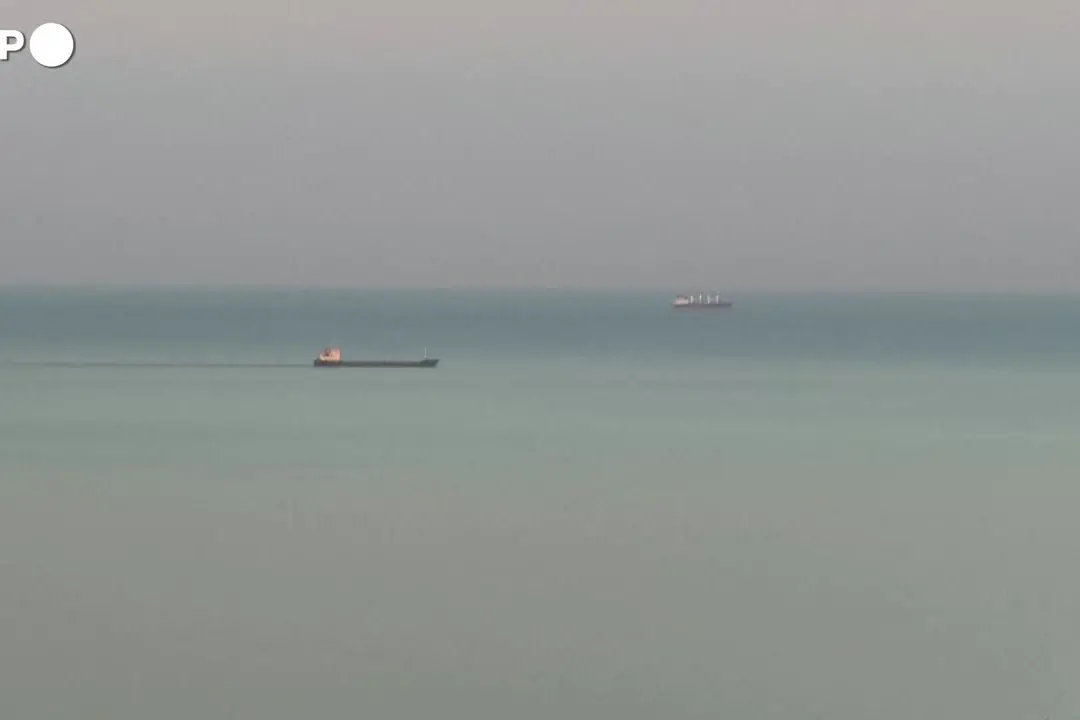 Nave mercantile colpita da un drone nel Mar Nero