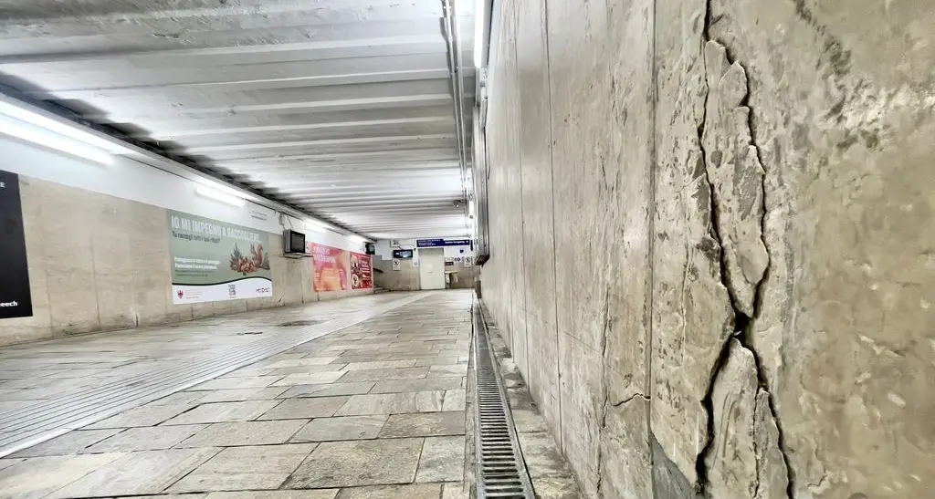 «Acqua nella stazione di Bolzano, Alfreider non si nasconda dietro Rfi»