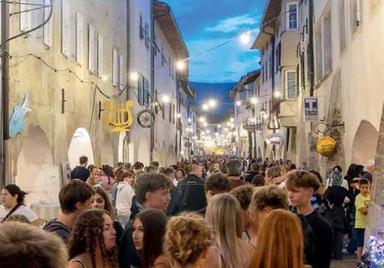 Laubenfest di Egna, i primi 50 anni. In campo 18 associazioni