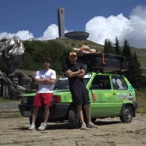 Da Bolzano alla Mongolia a bordo di una Panda da 150 euro