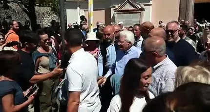 Castelrotto, Mattarella in mezzo alla gente