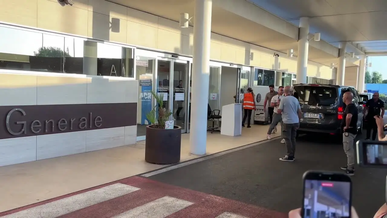 Calcio, Molina arriva a Ciampino atteso dalla Roma
