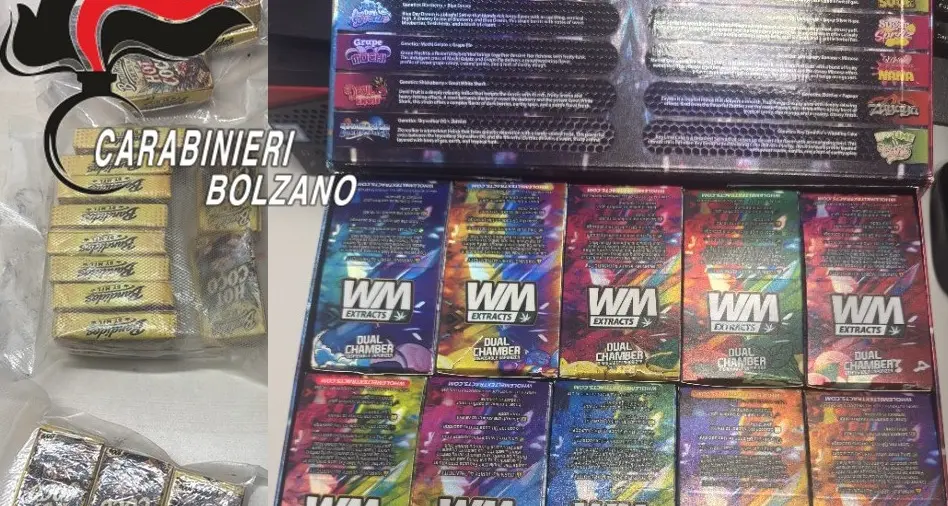 Fermato in auto con quasi due chili di hashish: arrestato