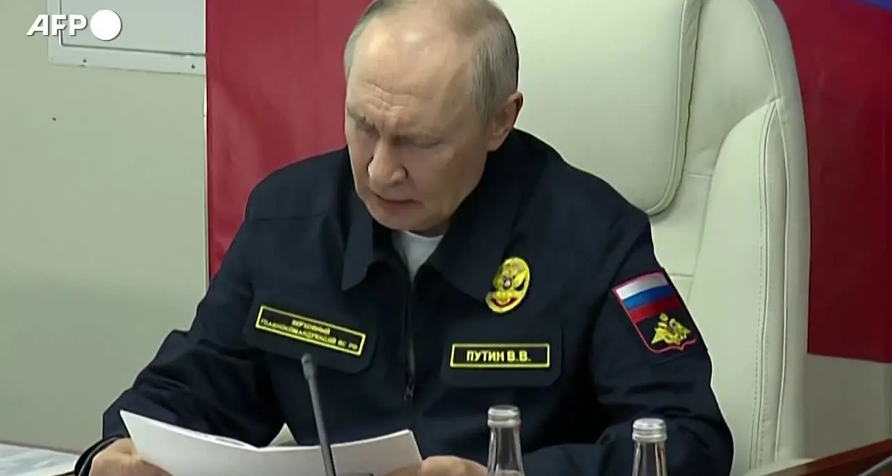Putin: \"Risponderemo ai sequestri delle nostre navi da parte degli europei\"