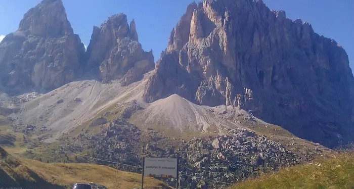 Limitazioni al traffico a Passo Gardena, da settembre la fase di test digitale