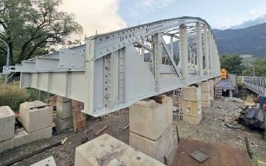 Ponte Widmann: a Bressanone il montaggio delle due arcate ricostruite