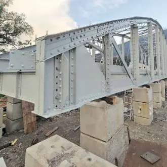 Ponte Widmann: a Bressanone il montaggio delle due arcate ricostruite