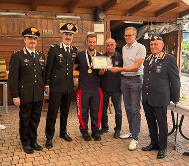 Braunhofer nella storia del biathlon: l’omaggio dei carabinieri a Vipiteno