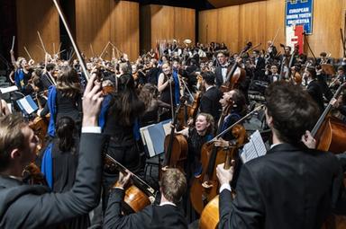 L’Euyo incanta Bolzano: Julia Hagen e Gustavo Gimeno protagonisti per il 50° anniversario