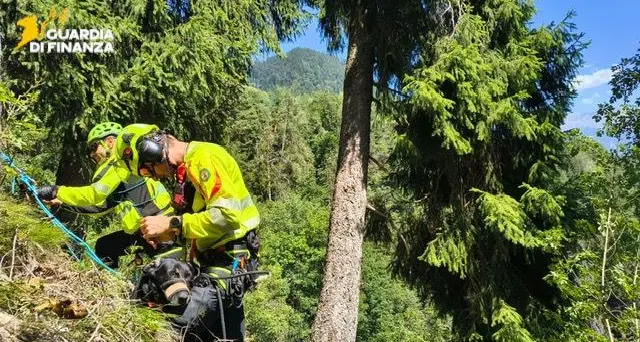 Tirolo, salvata la cagnolina dell’escursionista deceduto