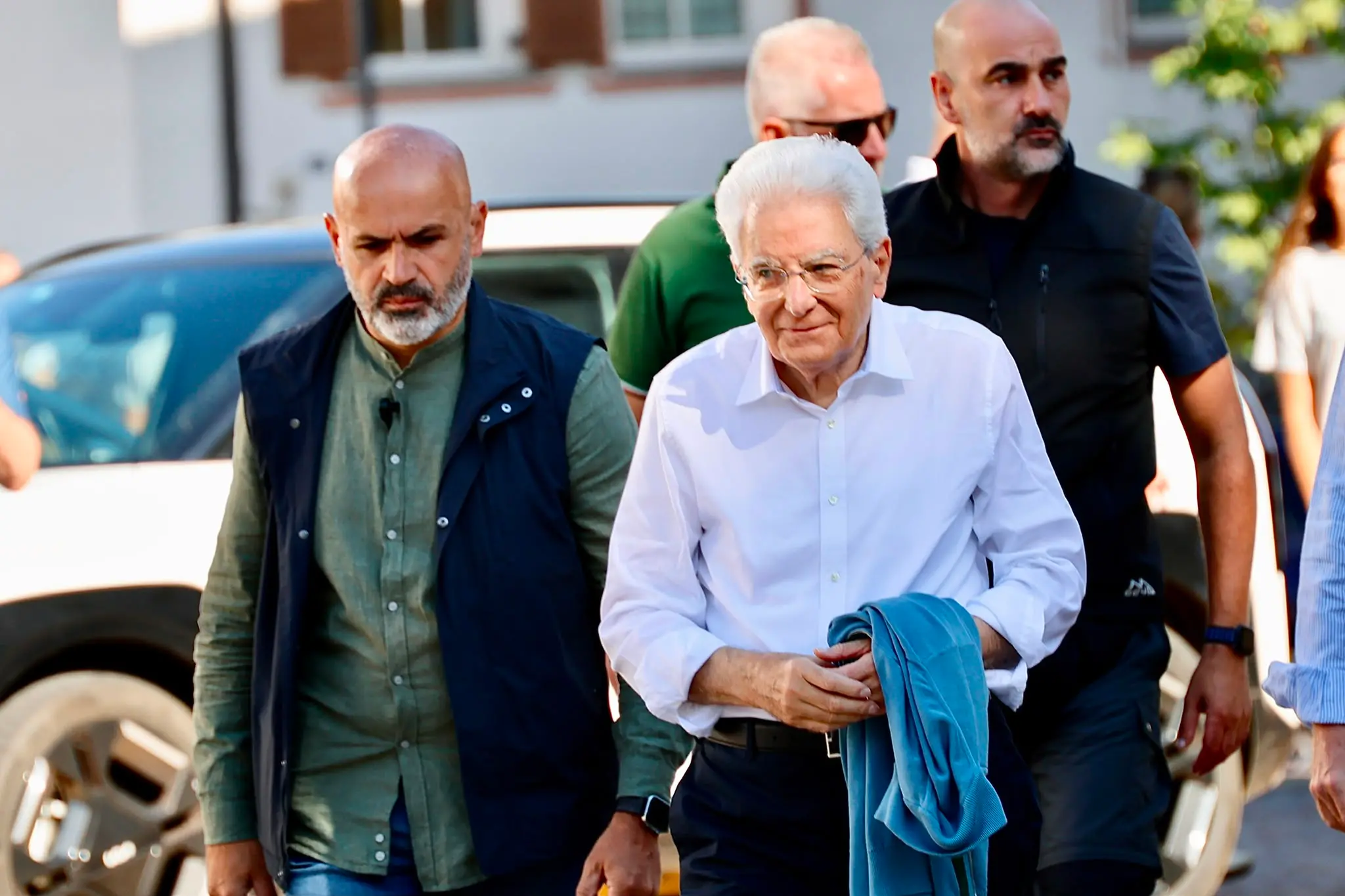 Mattarella a Siusi, applausi e strette di mano