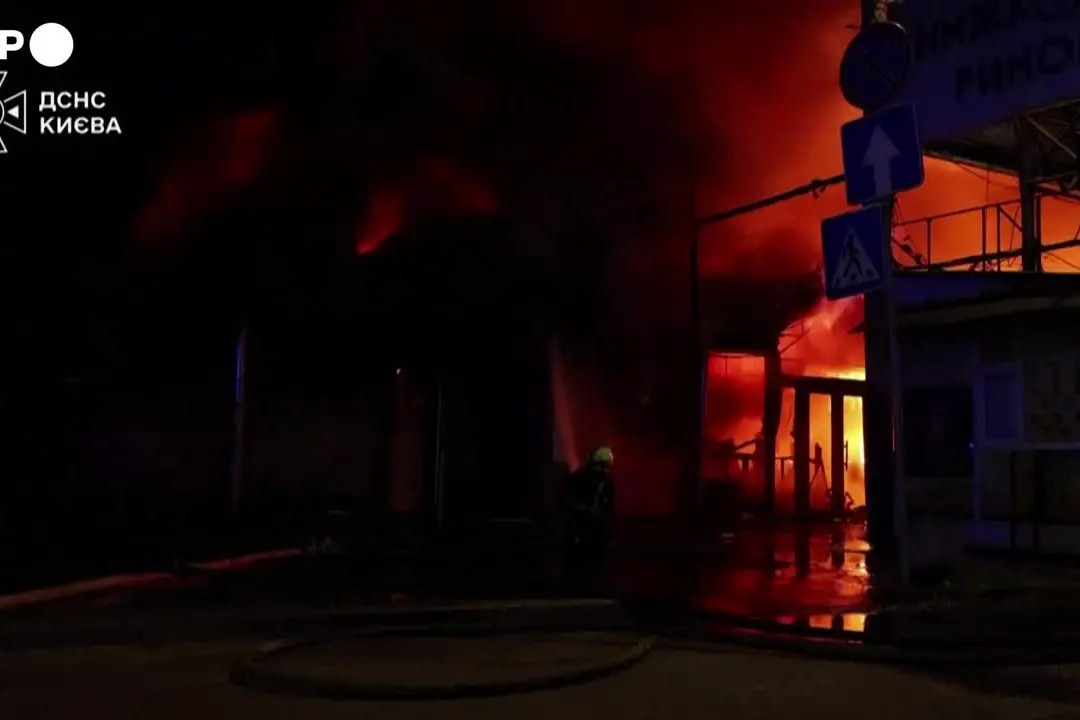 Ucraina, attacco aereo russo nella notte su Kiev
